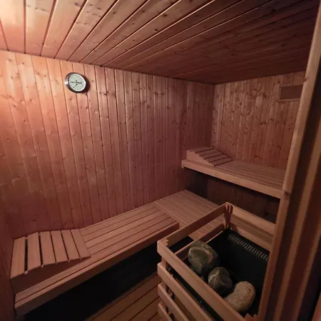 アパート Idyllic With Private Sauna & Terrace